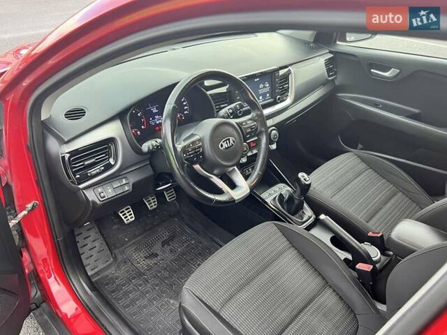 Червоний Кіа Stonic, об'ємом двигуна 1.4 л та пробігом 159 тис. км за 12290 $, фото 18 на Automoto.ua