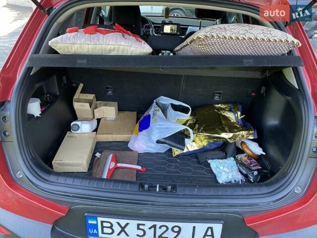 Червоний Кіа Stonic, об'ємом двигуна 1.37 л та пробігом 128 тис. км за 14888 $, фото 40 на Automoto.ua