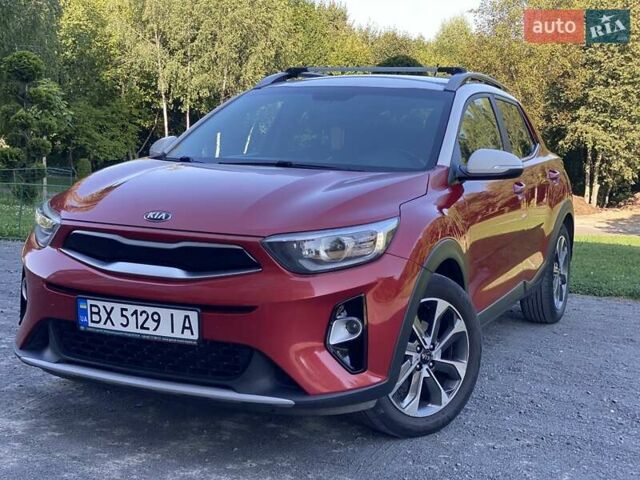 Червоний Кіа Stonic, об'ємом двигуна 1.37 л та пробігом 128 тис. км за 14888 $, фото 11 на Automoto.ua