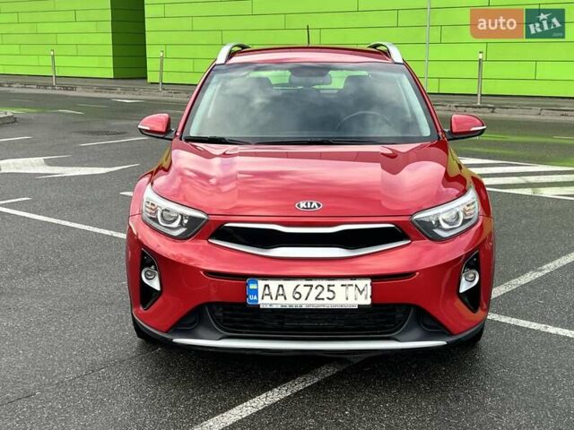 Червоний Кіа Stonic, об'ємом двигуна 1.4 л та пробігом 159 тис. км за 12290 $, фото 3 на Automoto.ua