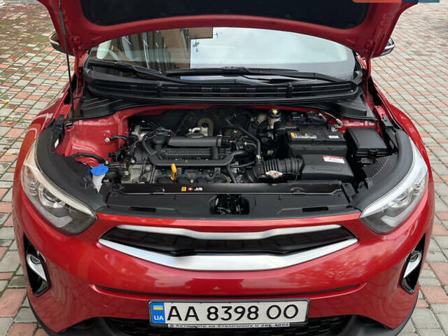 Киа Stonic 2019 в Киеве на Automoto.ua Красный Киа Stonic, объемом двигателя 1.4 л и пробегом 55 тыс. км за 18800 $, фото 19 на Automoto.ua