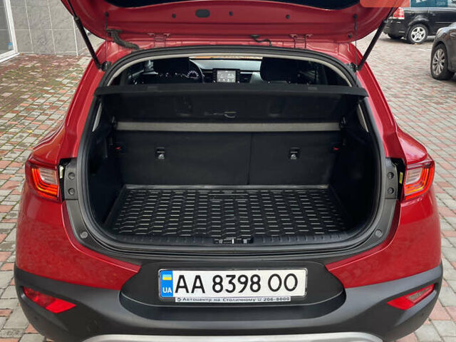 Киа Stonic 2019 в Киеве на Automoto.ua Красный Киа Stonic, объемом двигателя 1.4 л и пробегом 55 тыс. км за 18800 $, фото 20 на Automoto.ua