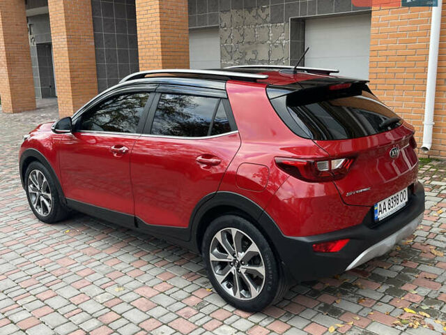 Киа Stonic 2019 в Киеве на Automoto.ua Красный Киа Stonic, объемом двигателя 1.4 л и пробегом 55 тыс. км за 18800 $, фото 5 на Automoto.ua
