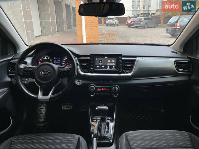 Киа Stonic 2019 в Киеве на Automoto.ua Красный Киа Stonic, объемом двигателя 1.4 л и пробегом 55 тыс. км за 18800 $, фото 25 на Automoto.ua