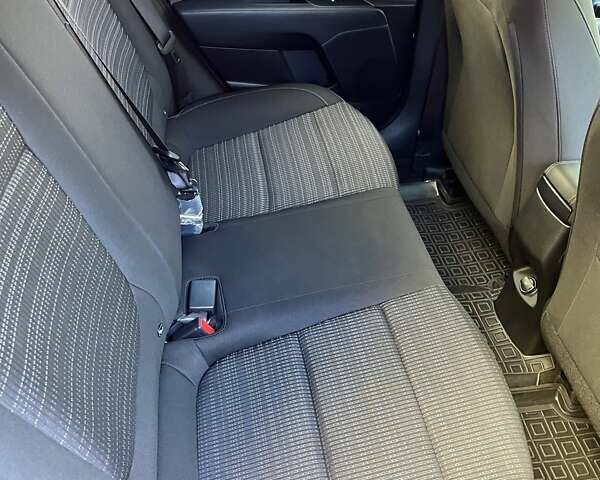 Красный Киа Stonic, объемом двигателя 1.37 л и пробегом 6 тыс. км за 19400 $, фото 15 на Automoto.ua