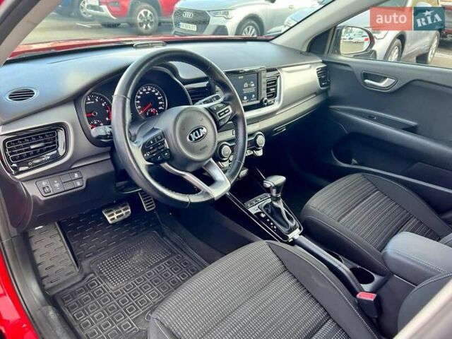 Кіа Stonic 2020 у Києві на Automoto.ua Червоний Кіа Stonic, об'ємом двигуна 1.37 л та пробігом 16 тис. км за 18500 $, фото 7 на Automoto.ua