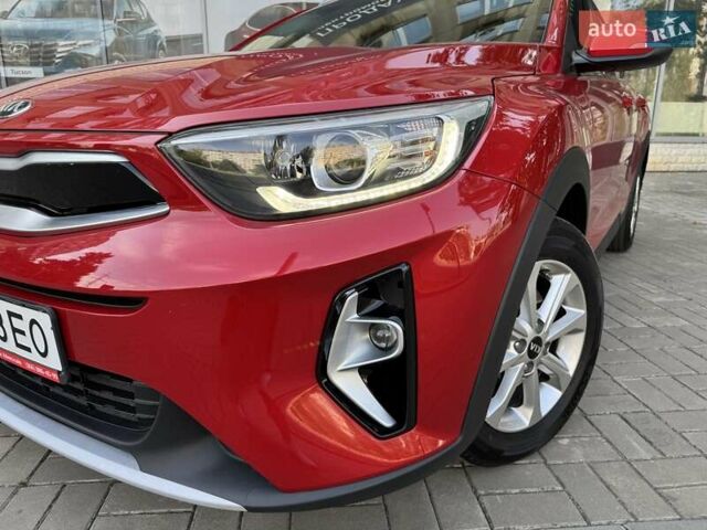 Красный Киа Stonic, объемом двигателя 1.4 л и пробегом 23 тыс. км за 17400 $, фото 15 на Automoto.ua