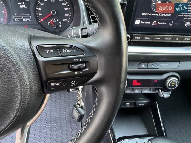 Красный Киа Stonic, объемом двигателя 1.4 л и пробегом 23 тыс. км за 17400 $, фото 29 на Automoto.ua
