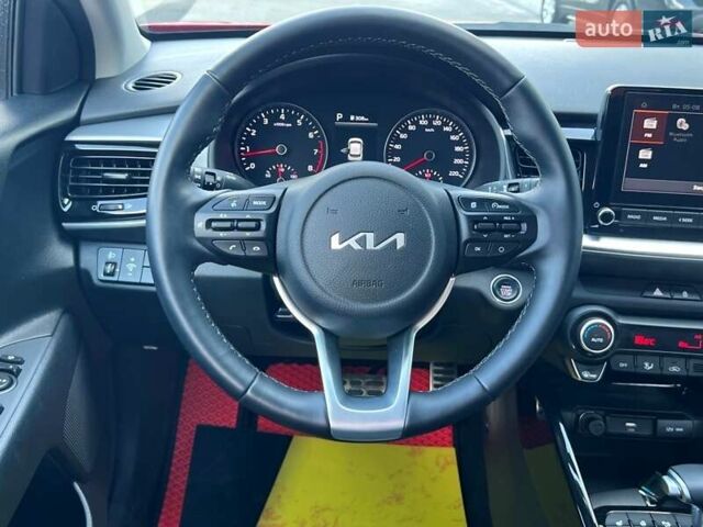 Красный Киа Stonic, объемом двигателя 1.37 л и пробегом 8 тыс. км за 23800 $, фото 65 на Automoto.ua