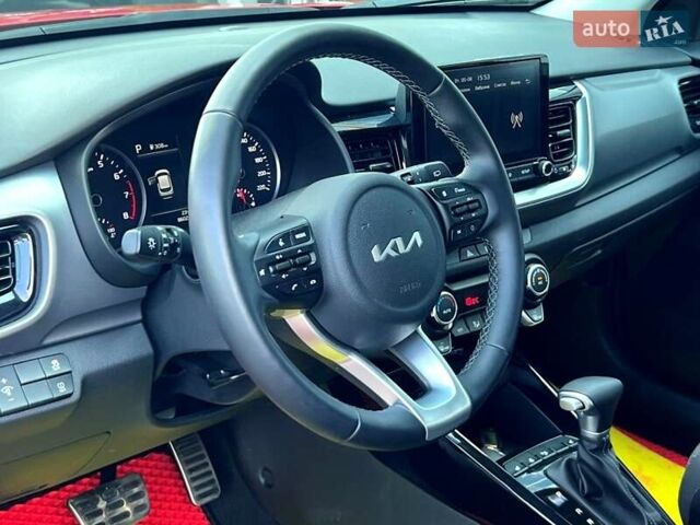 Красный Киа Stonic, объемом двигателя 1.37 л и пробегом 8 тыс. км за 23800 $, фото 28 на Automoto.ua