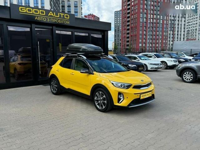 Киа Stonic, объемом двигателя 1.4 л и пробегом 94 тыс. км за 15999 $, фото 1 на Automoto.ua