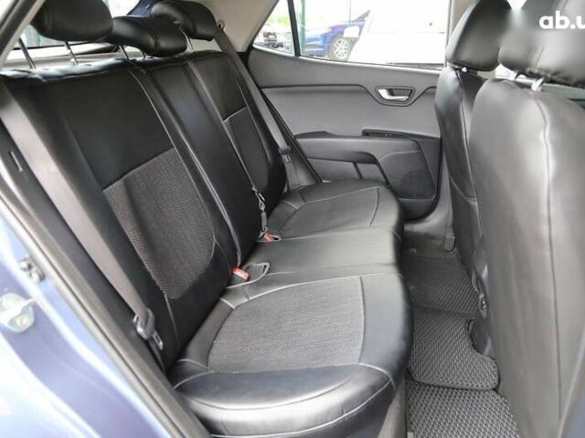 Киа Stonic, объемом двигателя 1.4 л и пробегом 101 тыс. км за 17300 $, фото 8 на Automoto.ua