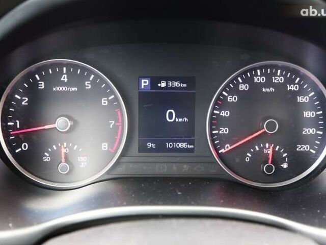 Киа Stonic, объемом двигателя 1.4 л и пробегом 101 тыс. км за 17300 $, фото 14 на Automoto.ua