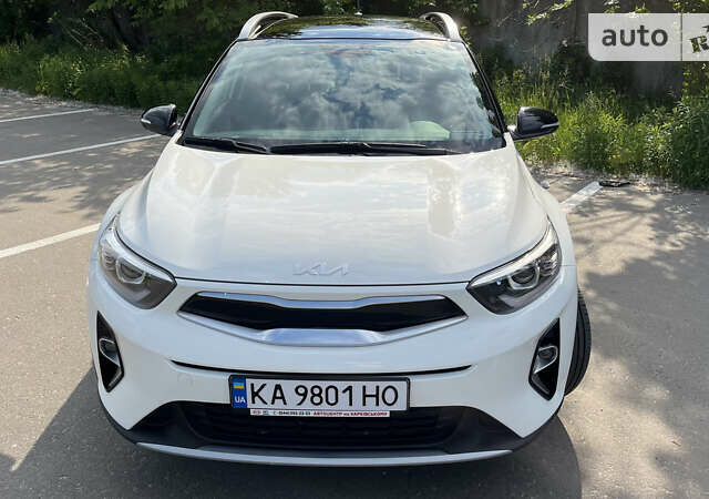 Киа Stonic, объемом двигателя 1.37 л и пробегом 19 тыс. км за 22500 $, фото 1 на Automoto.ua