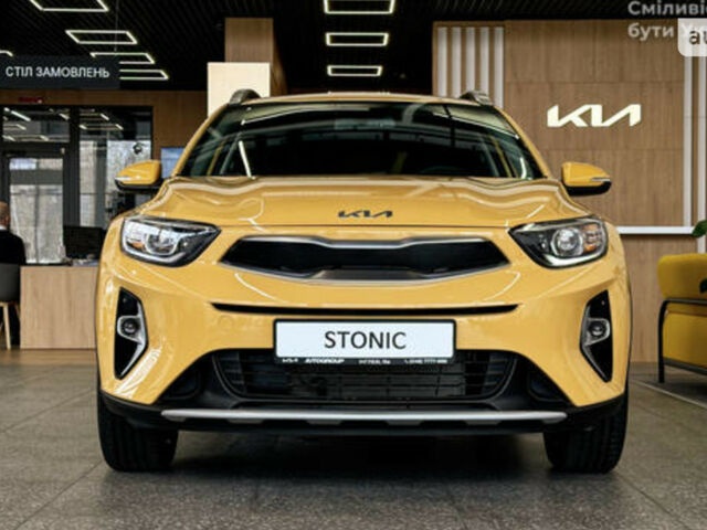 Киа Stonic, объемом двигателя 1.37 л и пробегом 0 тыс. км за 24056 $, фото 2 на Automoto.ua