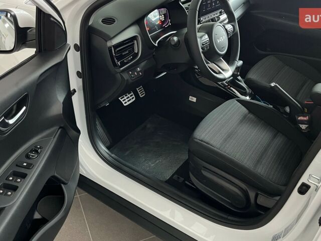 купить новое авто Киа Stonic 2024 года от официального дилера Хмельниччина-Авто Киа фото