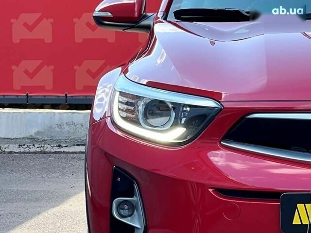 Киа Stonic, объемом двигателя 1.4 л и пробегом 8 тыс. км за 23500 $, фото 7 на Automoto.ua