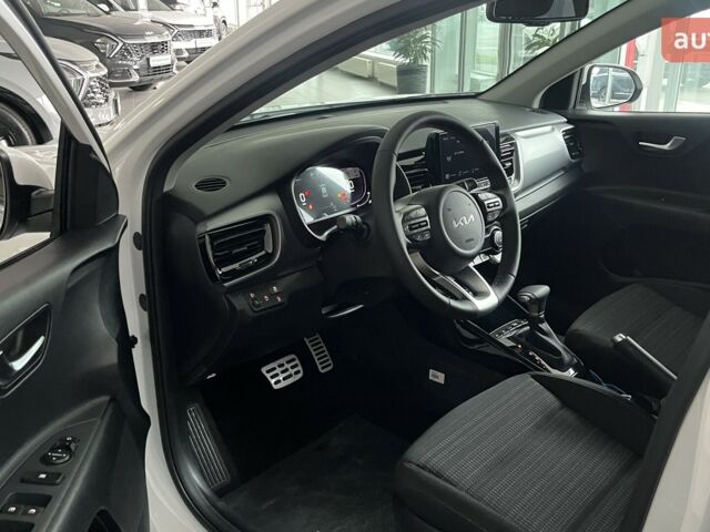 купить новое авто Киа Stonic 2024 года от официального дилера Хмельниччина-Авто Киа фото