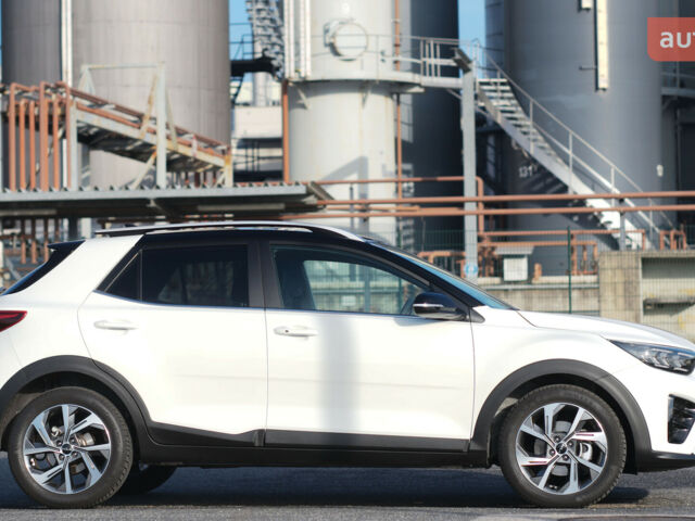 купить новое авто Киа Stonic 2024 года от официального дилера Сфера-Авто Киа фото