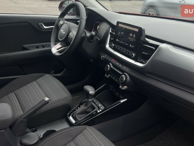 купити нове авто Кіа Stonic 2024 року від офіційного дилера УКРАВТО НА ХАРКІВСЬКОМУ Кіа фото