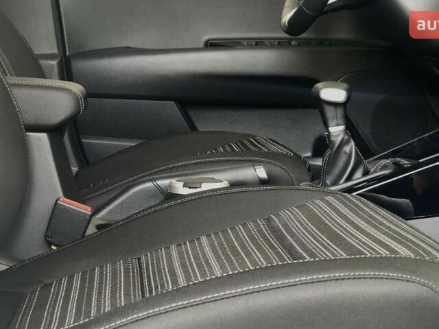 купити нове авто Кіа Stonic 2024 року від офіційного дилера Рівне-Авто Кіа фото