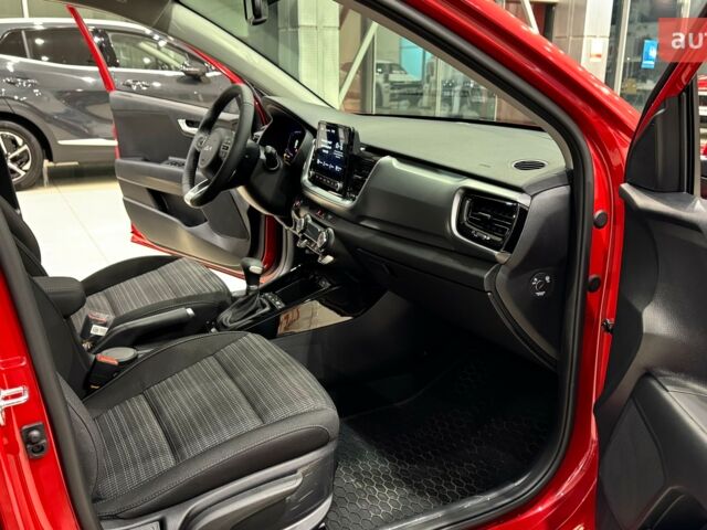 купить новое авто Киа Stonic 2024 года от официального дилера Фрунзе-Авто KIA Киа фото