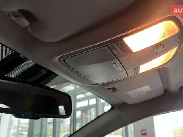 купить новое авто Киа Stonic 2024 года от официального дилера Хмельниччина-Авто Киа фото