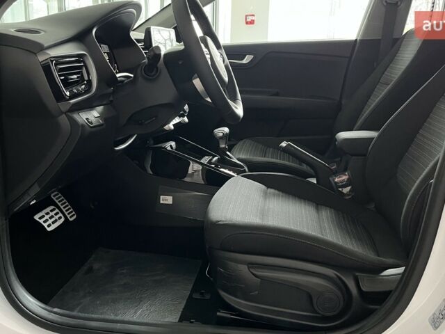 купить новое авто Киа Stonic 2024 года от официального дилера Хмельниччина-Авто Киа фото