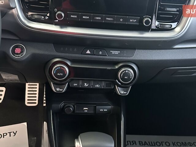 купить новое авто Киа Stonic 2024 года от официального дилера Хмельниччина-Авто Киа фото