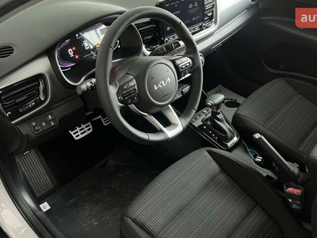 купить новое авто Киа Stonic 2024 года от официального дилера Хмельниччина-Авто Киа фото