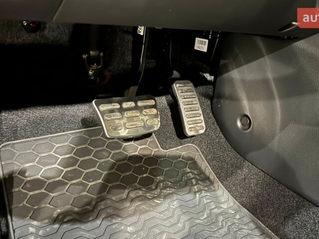 купить новое авто Киа Stonic 2024 года от официального дилера Фрунзе-Авто KIA Киа фото