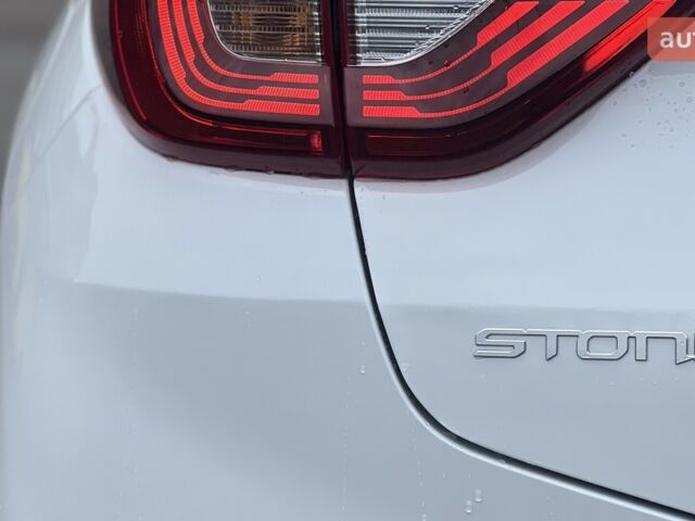 купить новое авто Киа Stonic 2024 года от официального дилера Рівне-Авто Киа фото