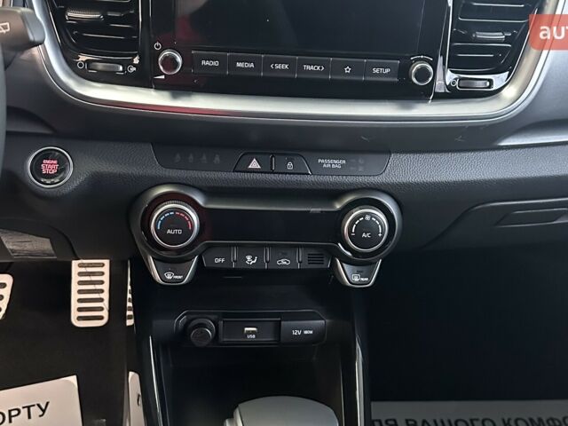 купить новое авто Киа Stonic 2024 года от официального дилера Хмельниччина-Авто Киа фото