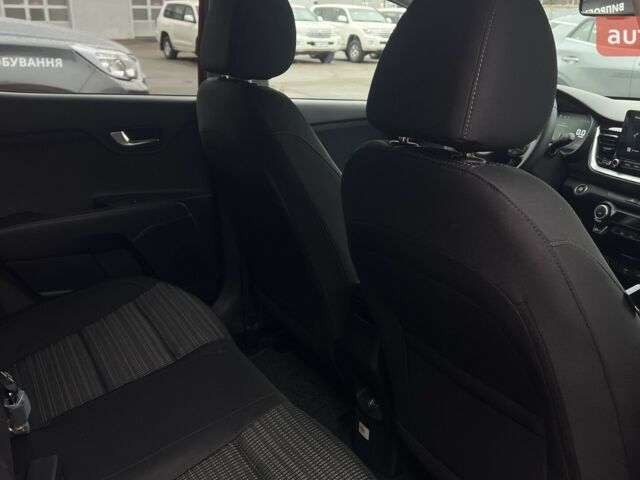 купити нове авто Кіа Stonic 2024 року від офіційного дилера УКРАВТО НА ХАРКІВСЬКОМУ Кіа фото