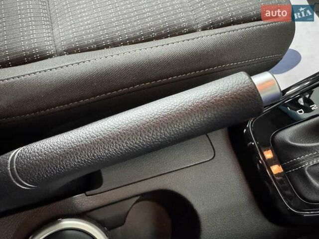 Жовтий Кіа Stonic, об'ємом двигуна 1.37 л та пробігом 44 тис. км за 16999 $, фото 53 на Automoto.ua