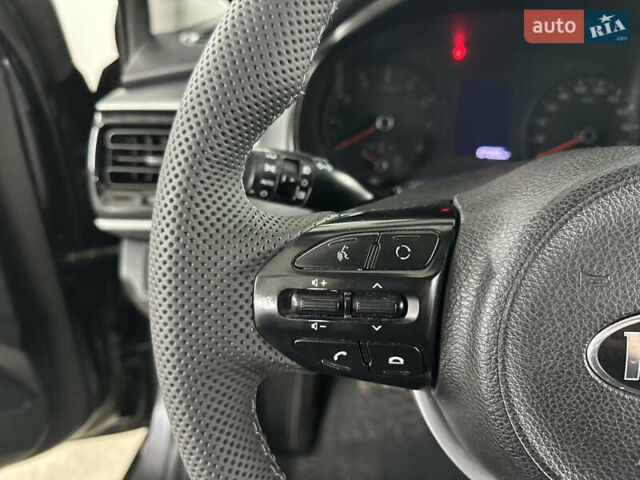 Серый Киа Stonic, объемом двигателя 1.4 л и пробегом 137 тыс. км за 11850 $, фото 70 на Automoto.ua