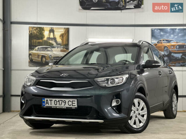 Серый Киа Stonic, объемом двигателя 1.4 л и пробегом 137 тыс. км за 11850 $, фото 24 на Automoto.ua