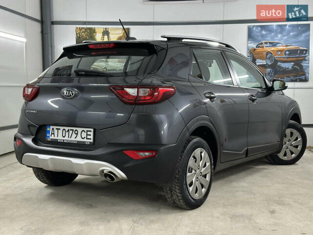 Серый Киа Stonic, объемом двигателя 1.4 л и пробегом 137 тыс. км за 11850 $, фото 48 на Automoto.ua