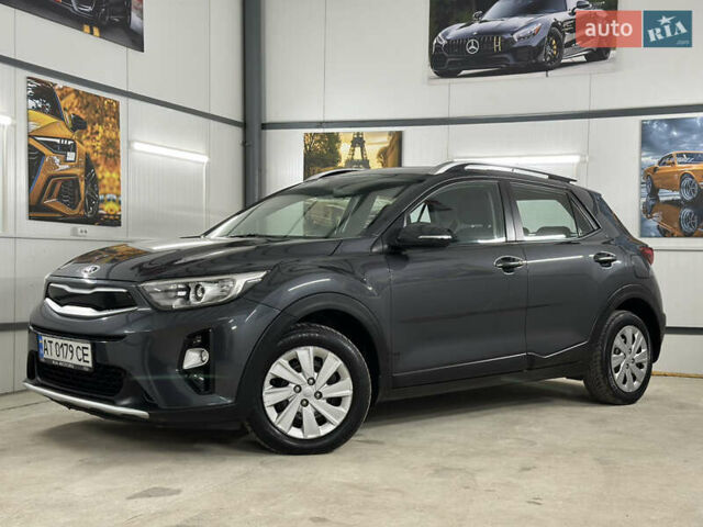 Серый Киа Stonic, объемом двигателя 1.4 л и пробегом 137 тыс. км за 11850 $, фото 17 на Automoto.ua
