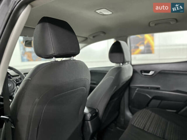 Серый Киа Stonic, объемом двигателя 1.4 л и пробегом 137 тыс. км за 11850 $, фото 99 на Automoto.ua