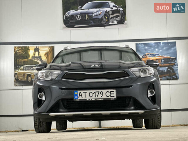 Серый Киа Stonic, объемом двигателя 1.4 л и пробегом 137 тыс. км за 11850 $, фото 28 на Automoto.ua