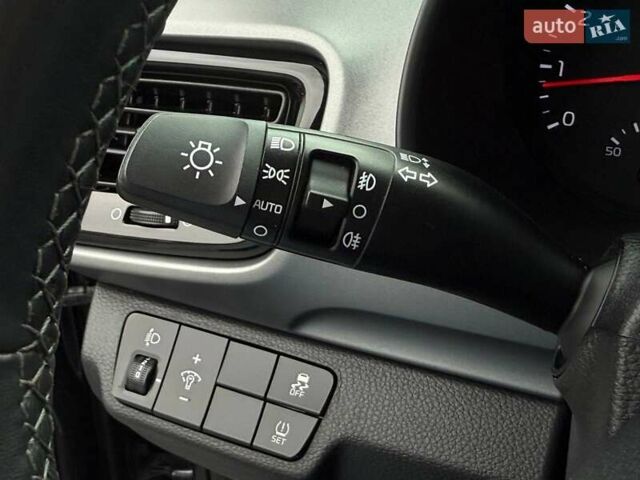 Сірий Кіа Stonic, об'ємом двигуна 1.37 л та пробігом 58 тис. км за 16800 $, фото 29 на Automoto.ua