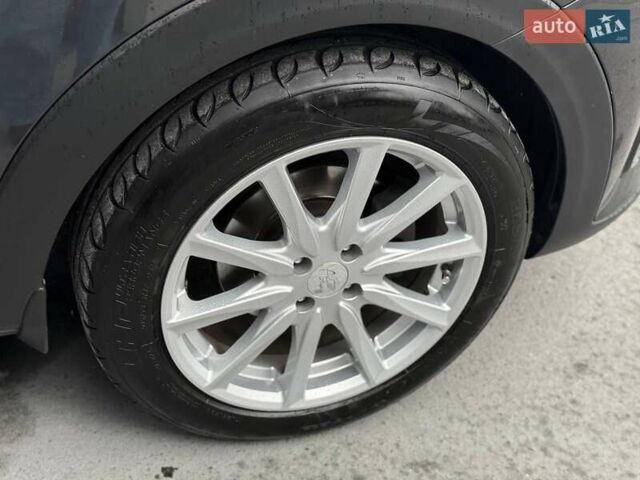 Сірий Кіа Stonic, об'ємом двигуна 1.37 л та пробігом 58 тис. км за 16800 $, фото 12 на Automoto.ua