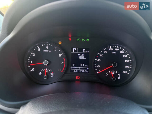 Сірий Кіа Stonic, об'ємом двигуна 1.4 л та пробігом 67 тис. км за 16850 $, фото 14 на Automoto.ua