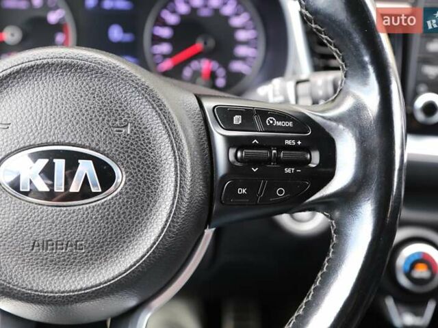 Синій Кіа Stonic, об'ємом двигуна 1.37 л та пробігом 101 тис. км за 15500 $, фото 25 на Automoto.ua
