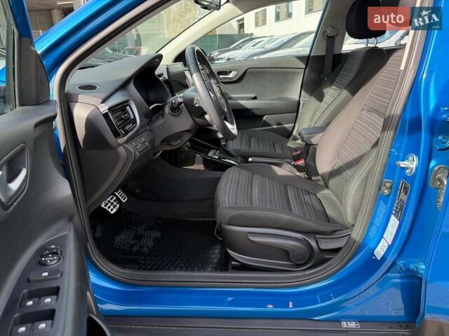 Киа Stonic 2020 в Одессе на Automoto.ua Синий Киа Stonic, объемом двигателя 1.37 л и пробегом 12 тыс. км за 18881 $, фото 8 на Automoto.ua