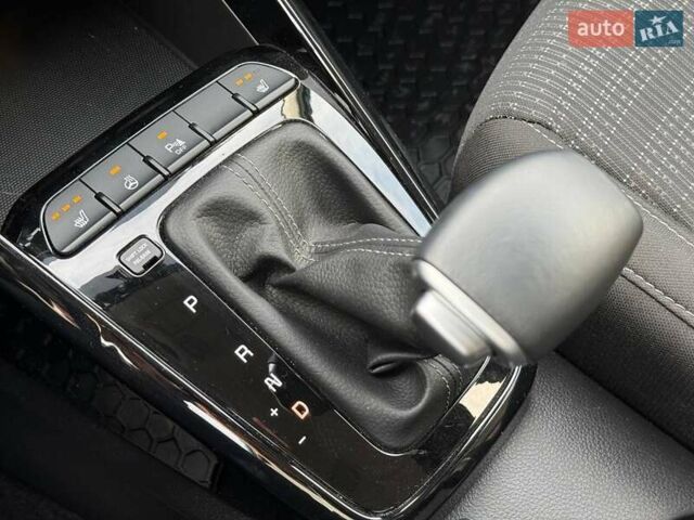 Киа Stonic 2020 в Одессе на Automoto.ua Синий Киа Stonic, объемом двигателя 1.37 л и пробегом 12 тыс. км за 18881 $, фото 29 на Automoto.ua