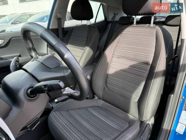 Киа Stonic 2020 в Одессе на Automoto.ua Синий Киа Stonic, объемом двигателя 1.37 л и пробегом 12 тыс. км за 18881 $, фото 9 на Automoto.ua