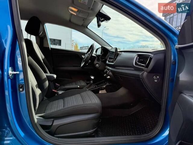 Киа Stonic 2020 в Одессе на Automoto.ua Синий Киа Stonic, объемом двигателя 1.37 л и пробегом 12 тыс. км за 18881 $, фото 17 на Automoto.ua