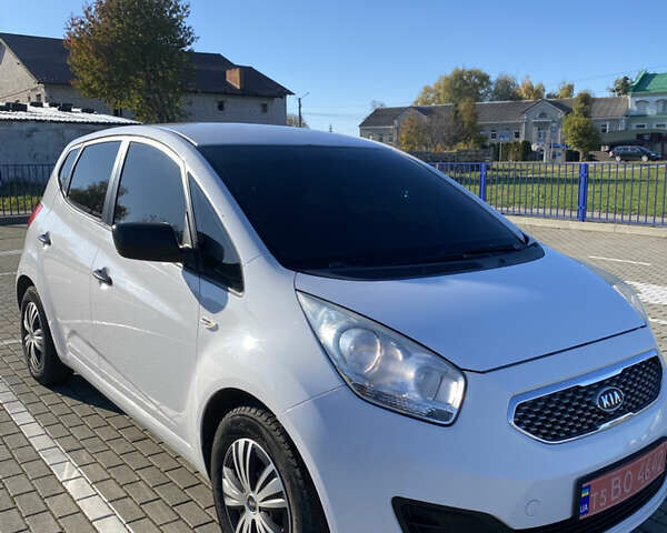 Белый Киа Венга, объемом двигателя 1.4 л и пробегом 217 тыс. км за 5700 $, фото 12 на Automoto.ua